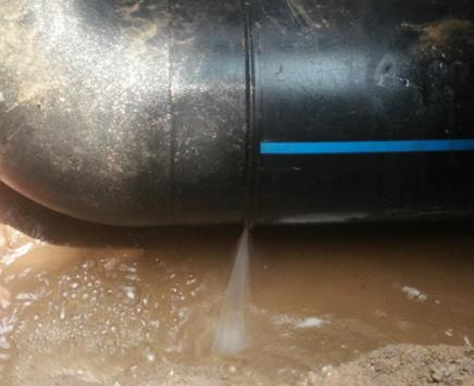 高港楼顶渗水维修公司为大家分享下高港卫生间漏水维修修补技术!